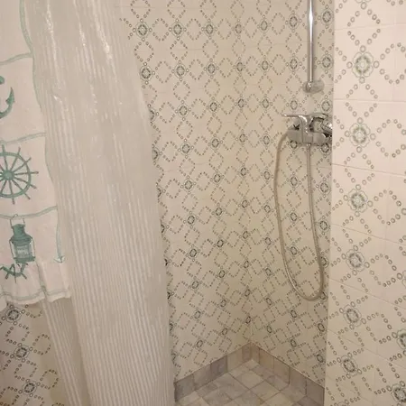 Renewed Two-bedroom In - Beahost Apartment